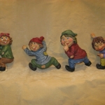 conjunto niños traviesos en resina para decorar