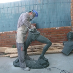 creación de escultura a partir de molde para broncista